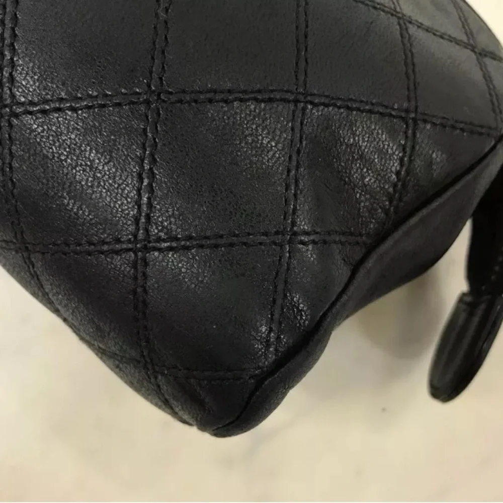 CHANEL Matelasse Pouch/Clutch
Leather Black Authentic with COA - Picture 5 of 10
